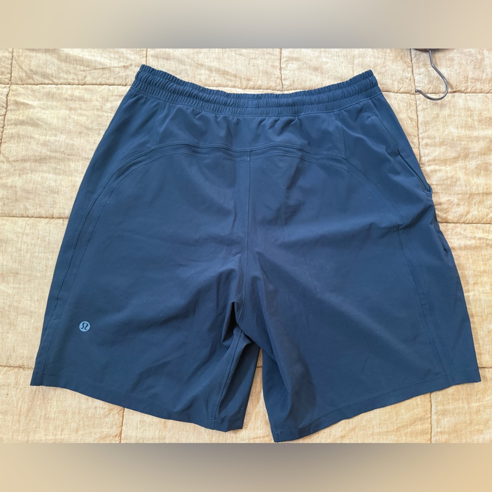 lululemon athletica Men's Shorts with liner